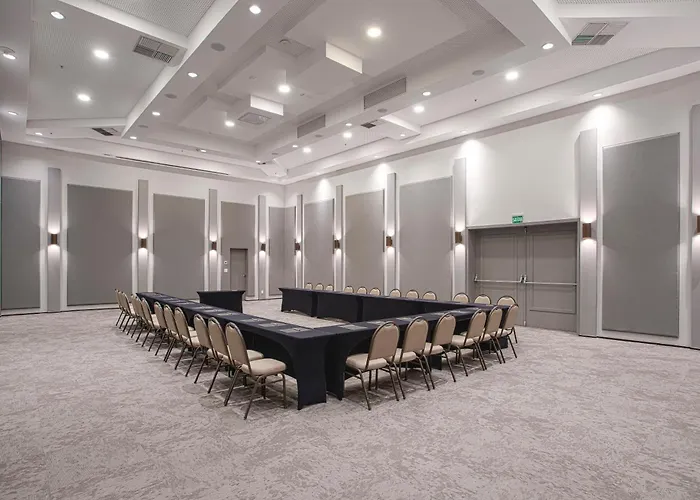 Qoya , Curio Collection By HiltonHotel em Curitiba